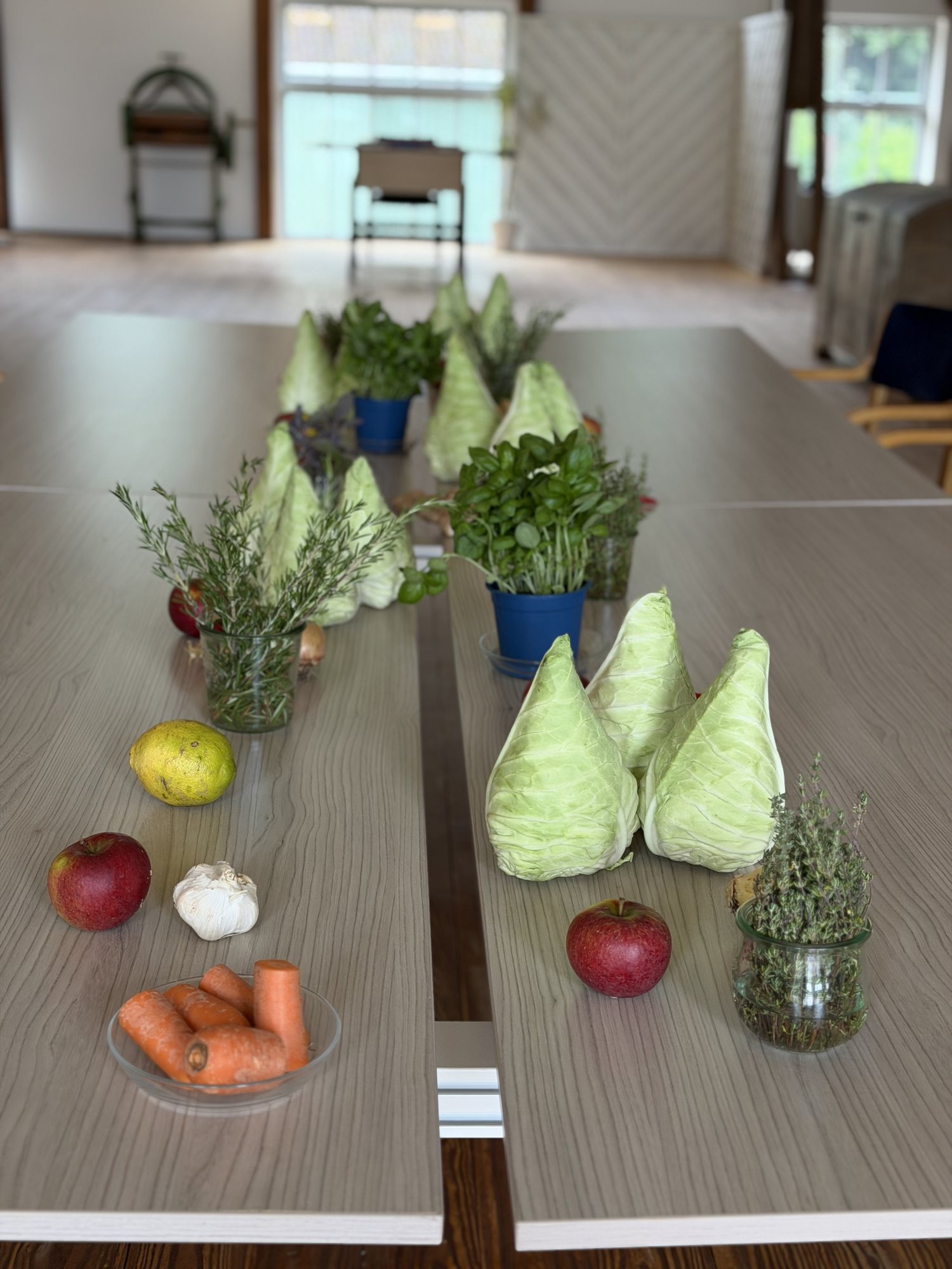 Gemeinsames Arbeiten am Workshop-Tisch